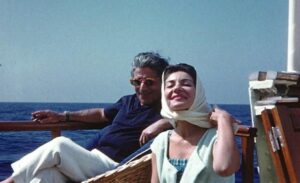 Maria Callas filmowa biografia najsłynniejszej śpiewaczki XX wieku Opis film dokumentalny oparty na faktach